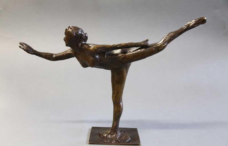Edgard Degas, Danseuse, arabesque sur la jambe droite, bras gauche dans la ligne, 1882-1885 (création), 1921-1931 (fonte) © Ville de Mende