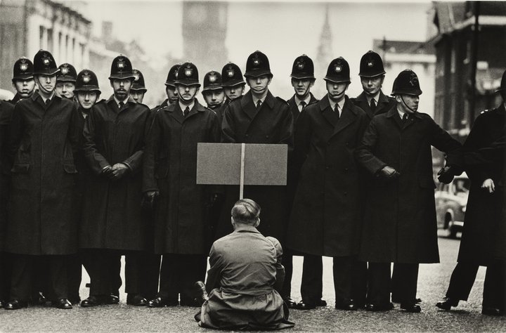 Don Mccullin, Protecter, Cuban Missile crisis, Whitehall, London 1962 Photo courtesy of Don Mccullin